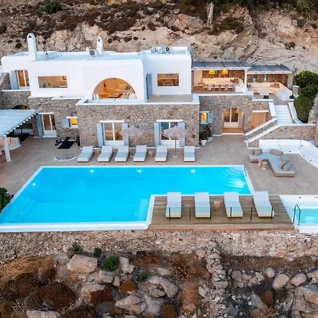 فيلة Kymothea, Agios Lazaros *