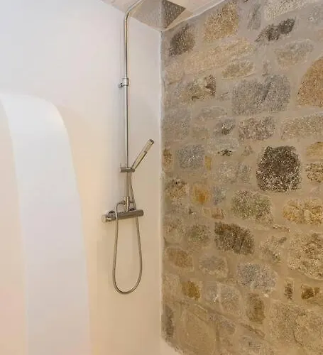 Kymothea, Agios Lazaros